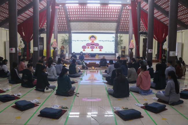 Khóa tu thiền trà “Về Để Lắng Nghe”, chùa Hòa Phúc