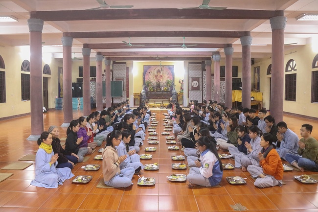 Khóa tu thiền trà “Về Để Lắng Nghe”, chùa Hòa Phúc