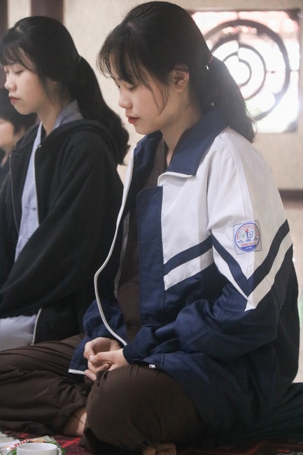 Khóa tu thiền trà “Về Để Lắng Nghe”, chùa Hòa Phúc