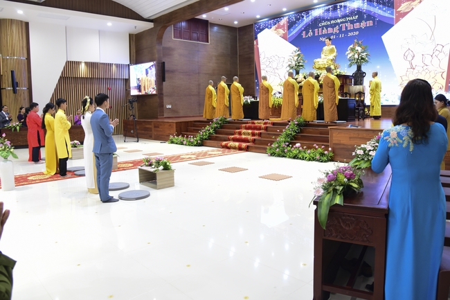 The Wedding Ceremony at the pagoda