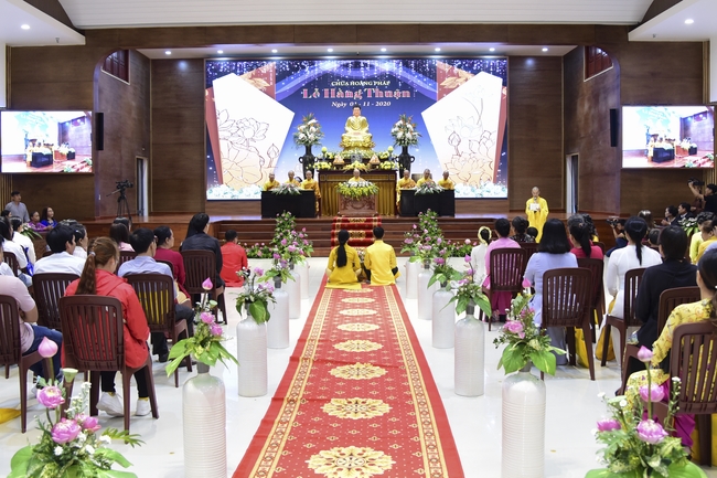 The Wedding Ceremony at the pagoda