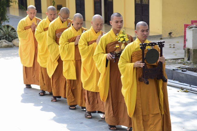 The Wedding Ceremony at the pagoda