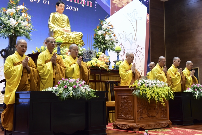 The Wedding Ceremony at the pagoda