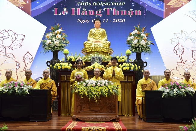 The Wedding Ceremony at the pagoda