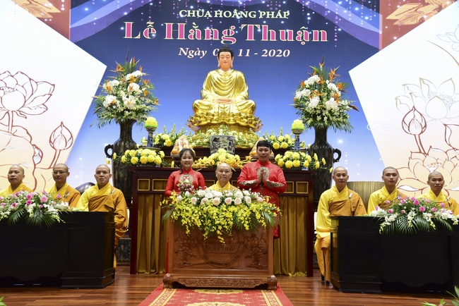 The Wedding Ceremony at the pagoda