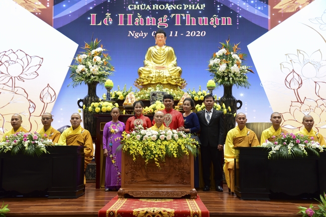 The Wedding Ceremony at the pagoda