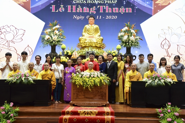 The Wedding Ceremony at the pagoda