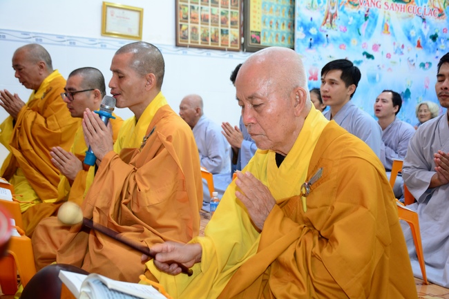 The rite offering for Monks in Can Tho City