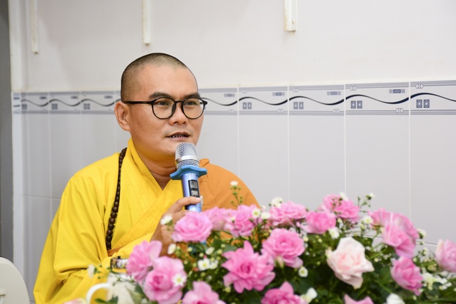 The rite offering for Monks in Can Tho City