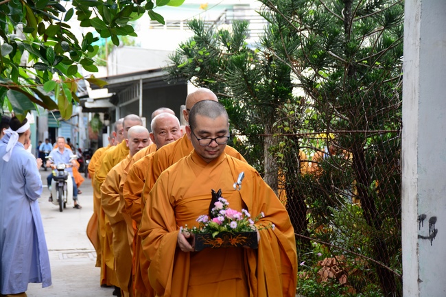 The rite offering for Monks in Can Tho City