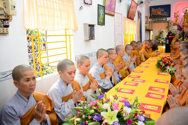 The rite offering for Monks in Can Tho City