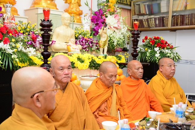 The rite offering for Monks in Can Tho City