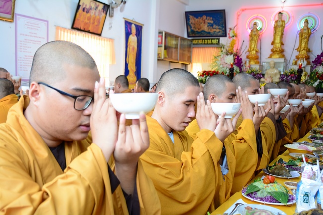 The rite offering for Monks in Can Tho City
