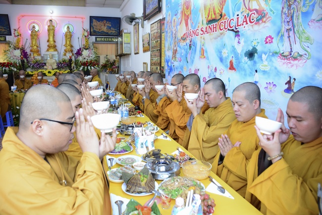The rite offering for Monks in Can Tho City
