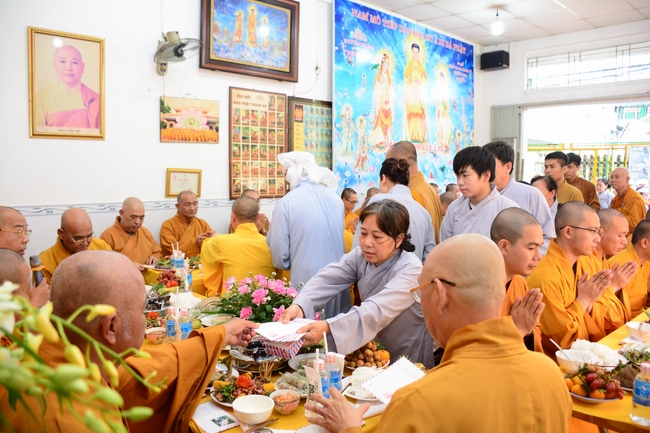 The rite offering for Monks in Can Tho City