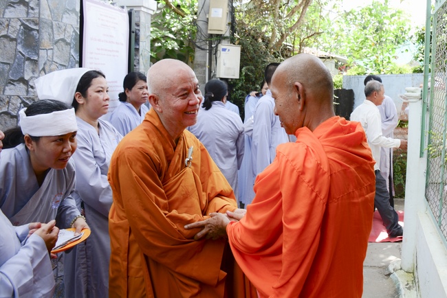 The rite offering for Monks in Can Tho City