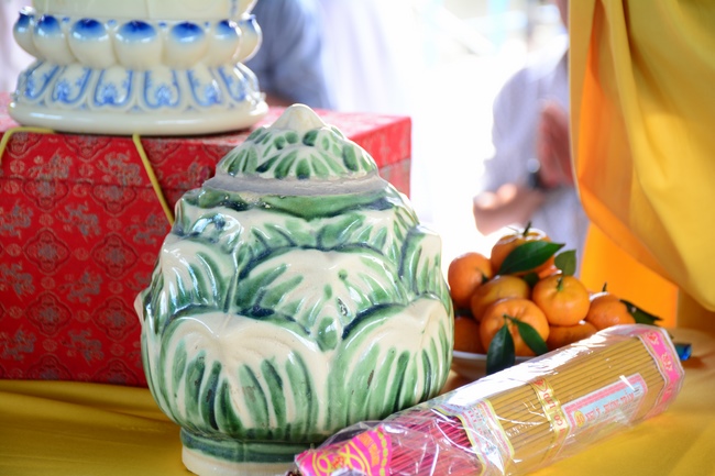 The rite offering for Monks in Can Tho City