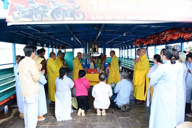 The rite offering for Monks in Can Tho City