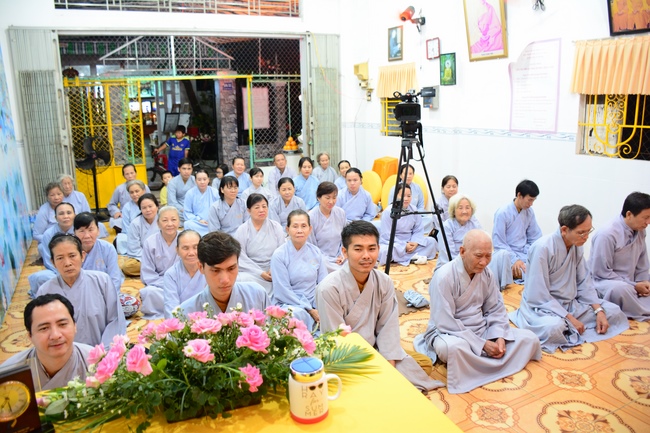 The rite offering for Monks in Can Tho City