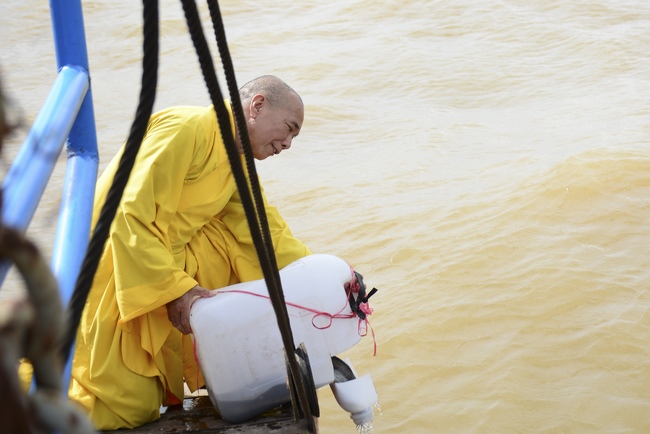 The rite offering for Monks in Can Tho City