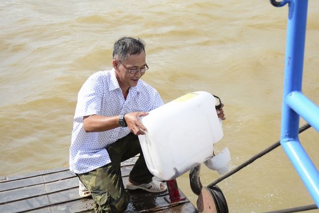 The rite offering for Monks in Can Tho City