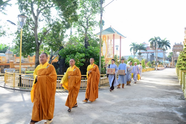 The program donating Book in Tien Giang