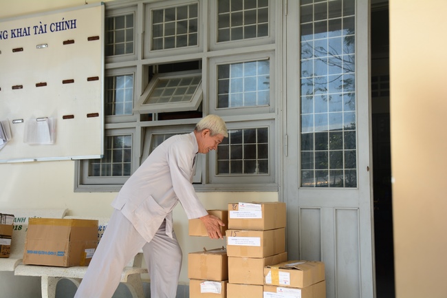 The program donating Book in Tien Giang