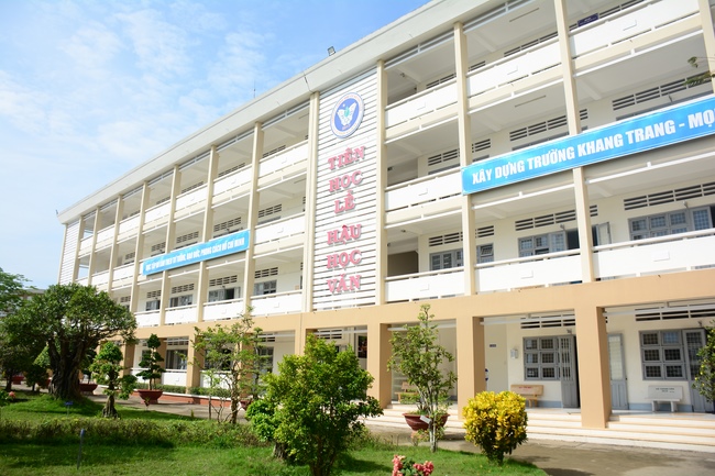 The program donating Book in Tien Giang