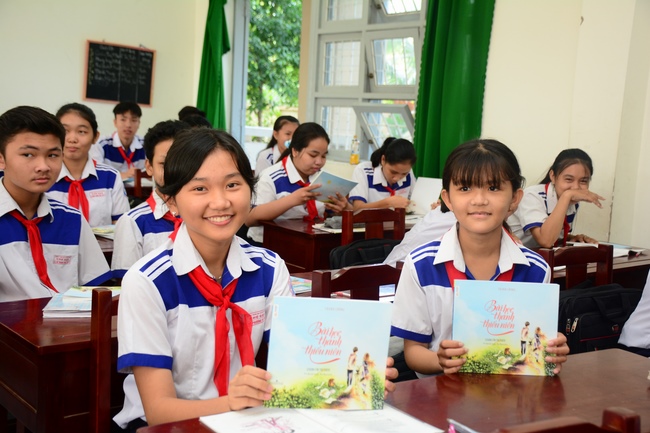 The program donating Book in Tien Giang