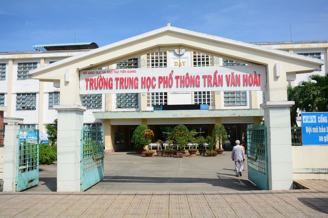 The program donating Book in Tien Giang