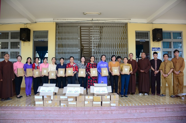 The program donating Book in Tien Giang