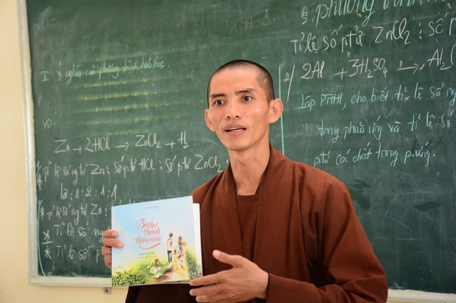 The program donating Book in Tien Giang