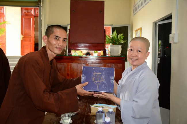 The program donating Book in Tien Giang