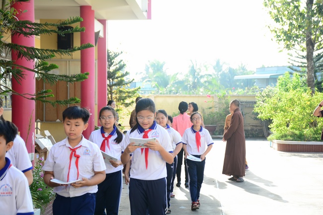 The program donating Book in Tien Giang