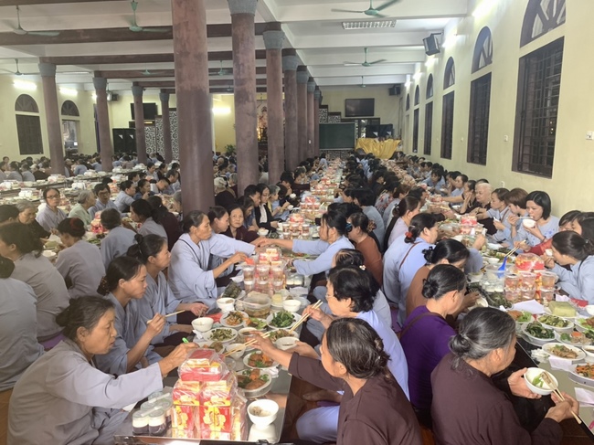 Lễ húy kỵ Cố Đại lão HT. Ngộ Chân Tử chùa Hòa Phúc