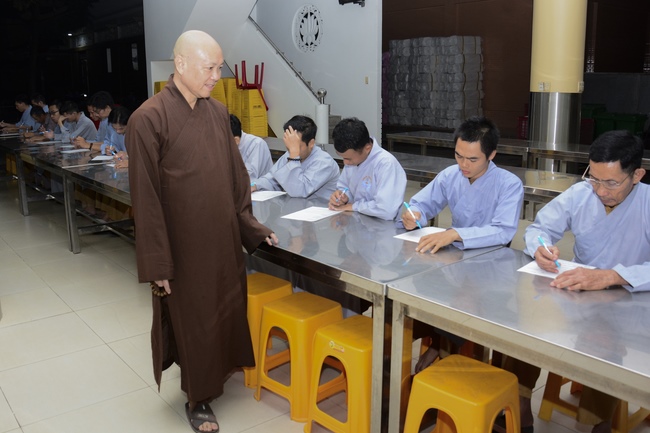 Monks and Buddhists reviewing the life and affairs of Hoang Phap Pagoda’s Founder.