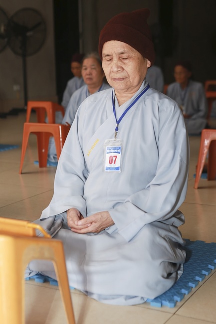 Reflecting on inner mind Retreat at Dong Cao Pagoda
