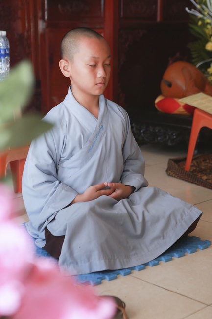 Reflecting on inner mind Retreat at Dong Cao Pagoda