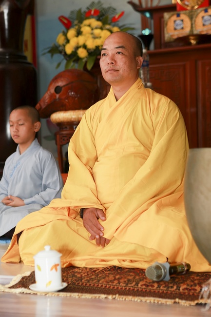 Reflecting on inner mind Retreat at Dong Cao Pagoda