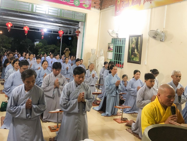 Repentant Ceremony at Suoi Phap Pagoda, Tay Ninh