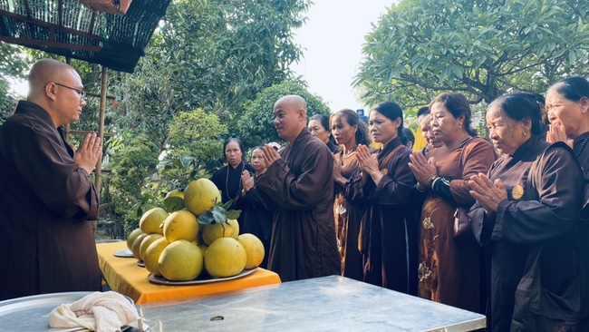 The Founder 's death anniversary at Tây Khánh Pagoda in Thái Bình Province