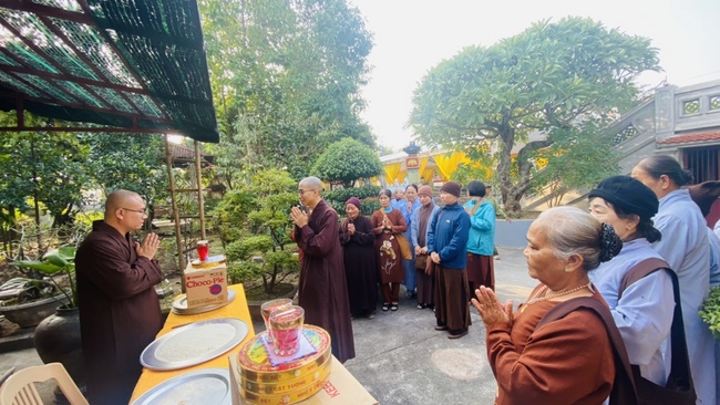 The Founder 's death anniversary at Tây Khánh Pagoda in Thái Bình Province