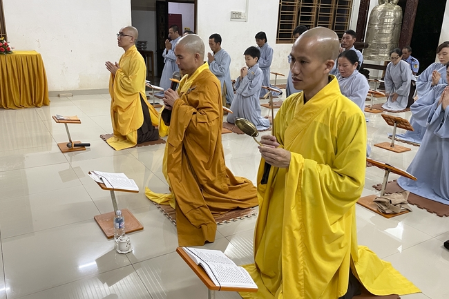 Repentant Ceremony at Dang Phap Pagoda, Binh Phuoc