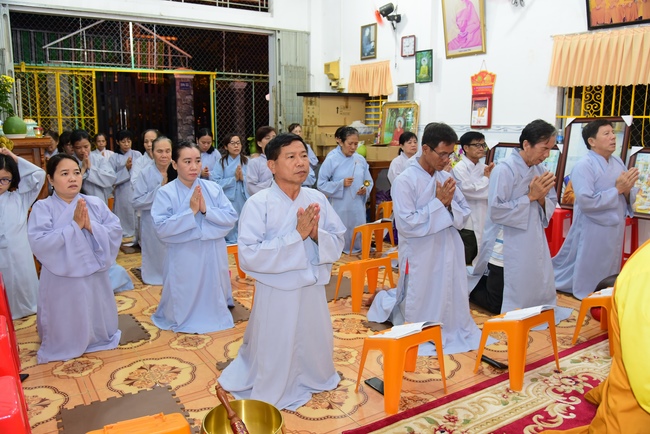 Repentant Ceremony at Minh Chat vihara  and offering Phuoc Long pagoda in Can Tho