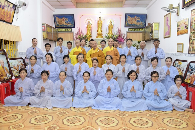 Repentant Ceremony at Minh Chat vihara  and offering Phuoc Long pagoda in Can Tho