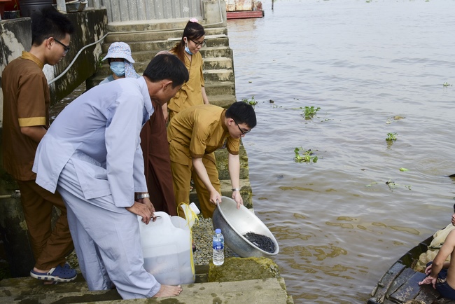 Repentant Ceremony at Minh Chat vihara  and offering Phuoc Long pagoda in Can Tho