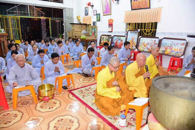 Repentant Ceremony at Minh Chat vihara  and offering Phuoc Long pagoda in Can Tho