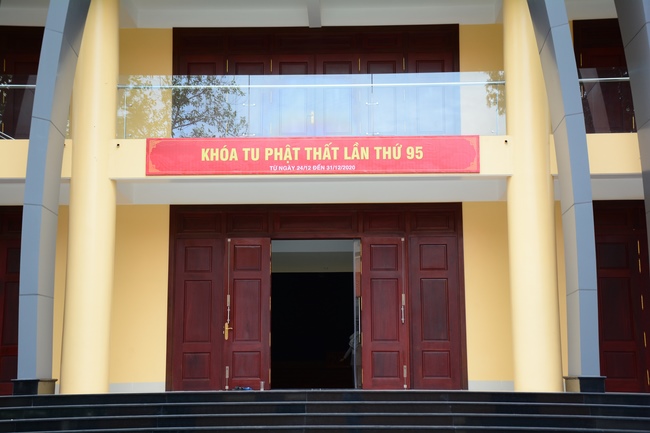 Dharma talk “How to live happily” - Previous to the 95th Seven-Day Retreat