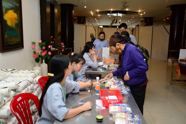 Dharma talk “How to live happily” - Previous to the 95th Seven-Day Retreat