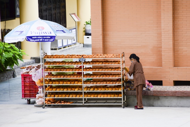 Dharma talk “How to live happily” - Previous to the 95th Seven-Day Retreat